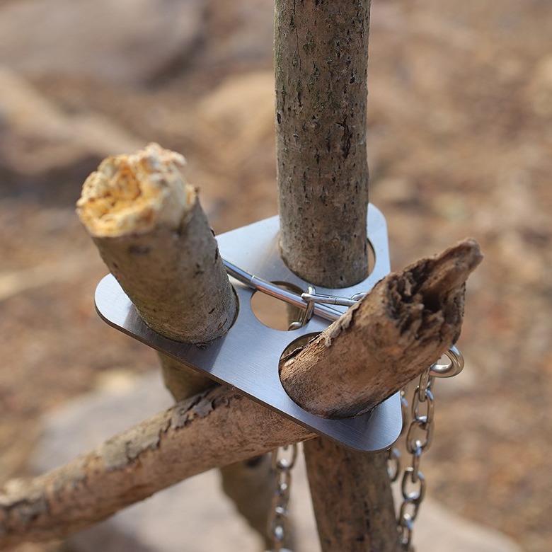 Stainless Steel Camping Tripod - đánh giá và giá Outdoor Camping Essentials